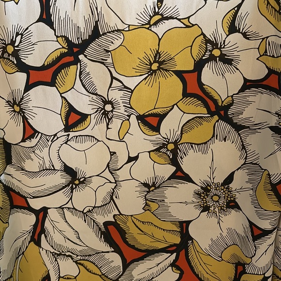 Cabi Sequel Blouse - Picture 5 of 8